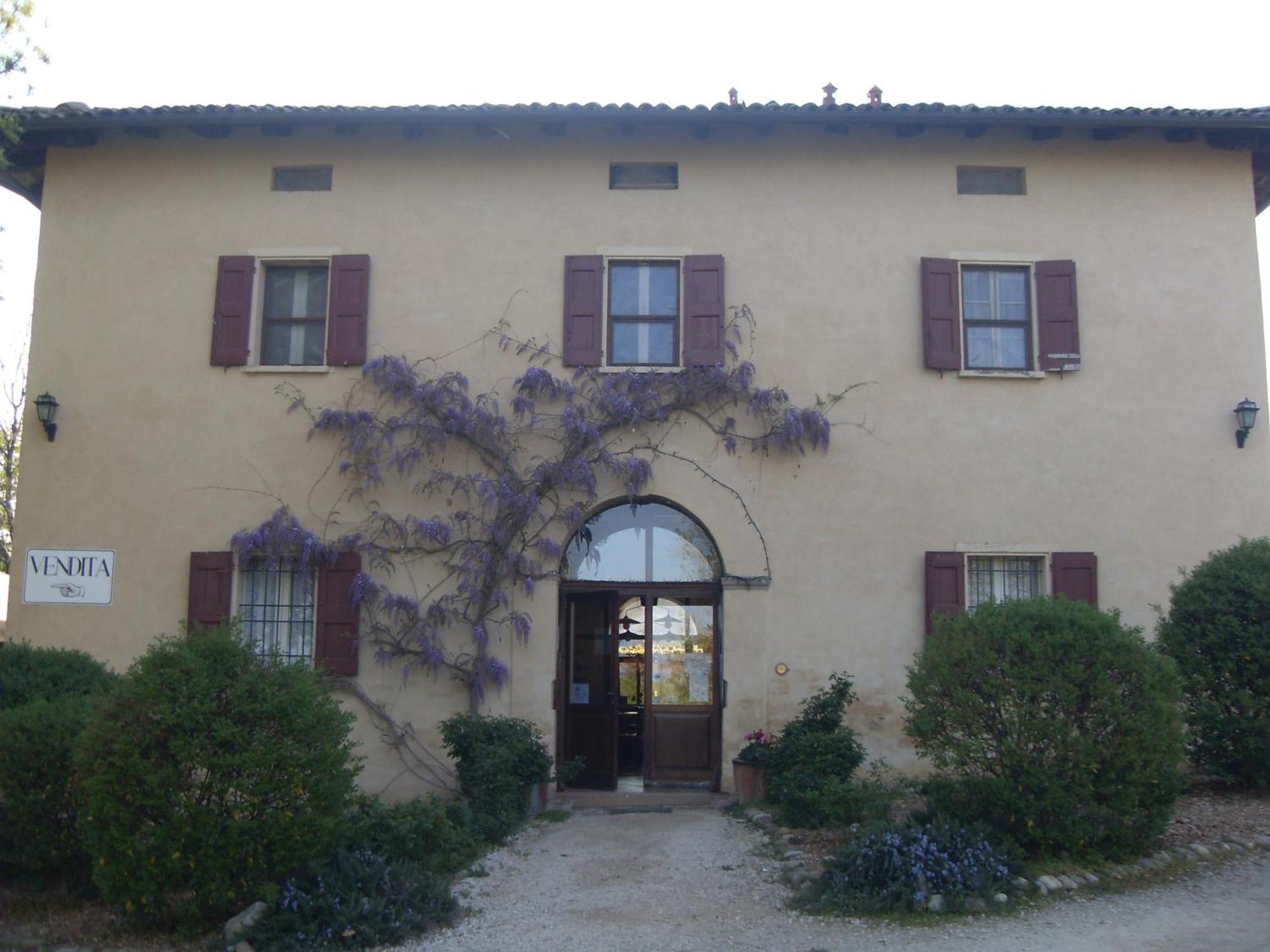 Agriturismo Montevecchio Isolani 몬테산피에트로 외부 사진